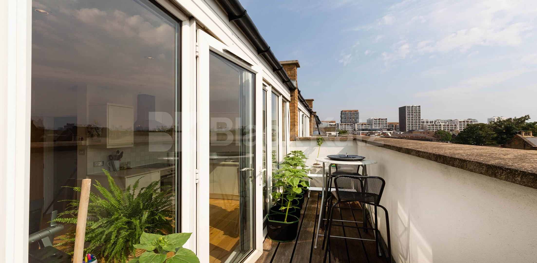 			WITH TERRACE, 1 Bedroom, 1 bath, 1 reception Apartment			 Balls Pond Road , CANONBURY-DALSTON